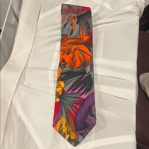 Bold Abstract Multicolor Men's Tie 
pure silk